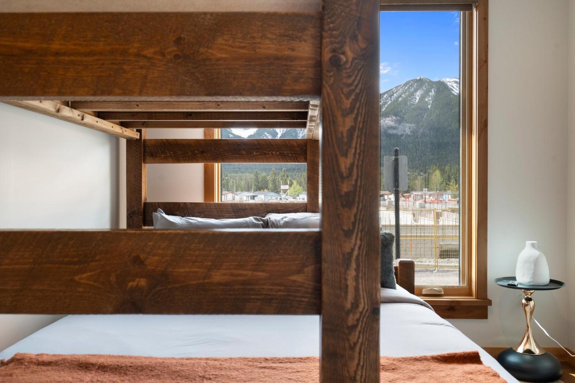 Timberstone By Canadian Rockies Vacation Apartment *